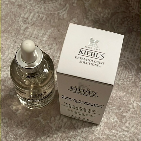 Brand New Kiehl's Clearly Corrective Dark Spot Solution Brightening Face Serum - Picture 5 of 16
